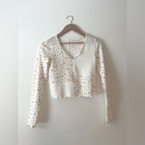 ONE DAY SALE American Eagle Peach and White Patterned Long Sleeve